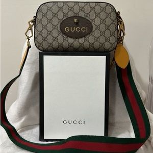 NEO VINTAGE GG SUPREME MESSENGER BAG